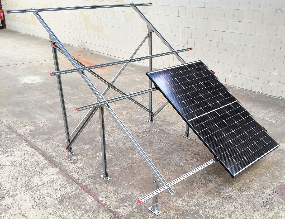 Solar Freiland Aufständerung für 4 Solarmodule Stabile Ausführung Garten PV